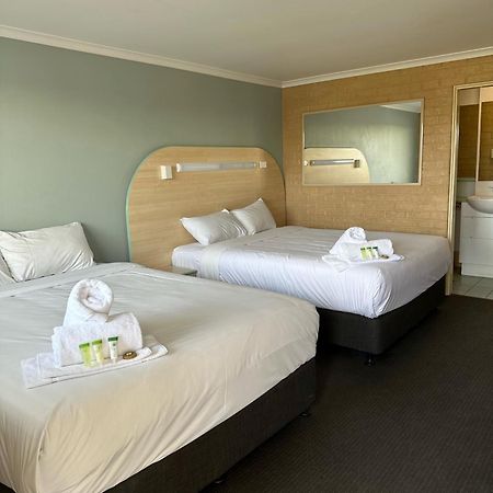 The Shamrock Hotel Тувумба Экстерьер фото