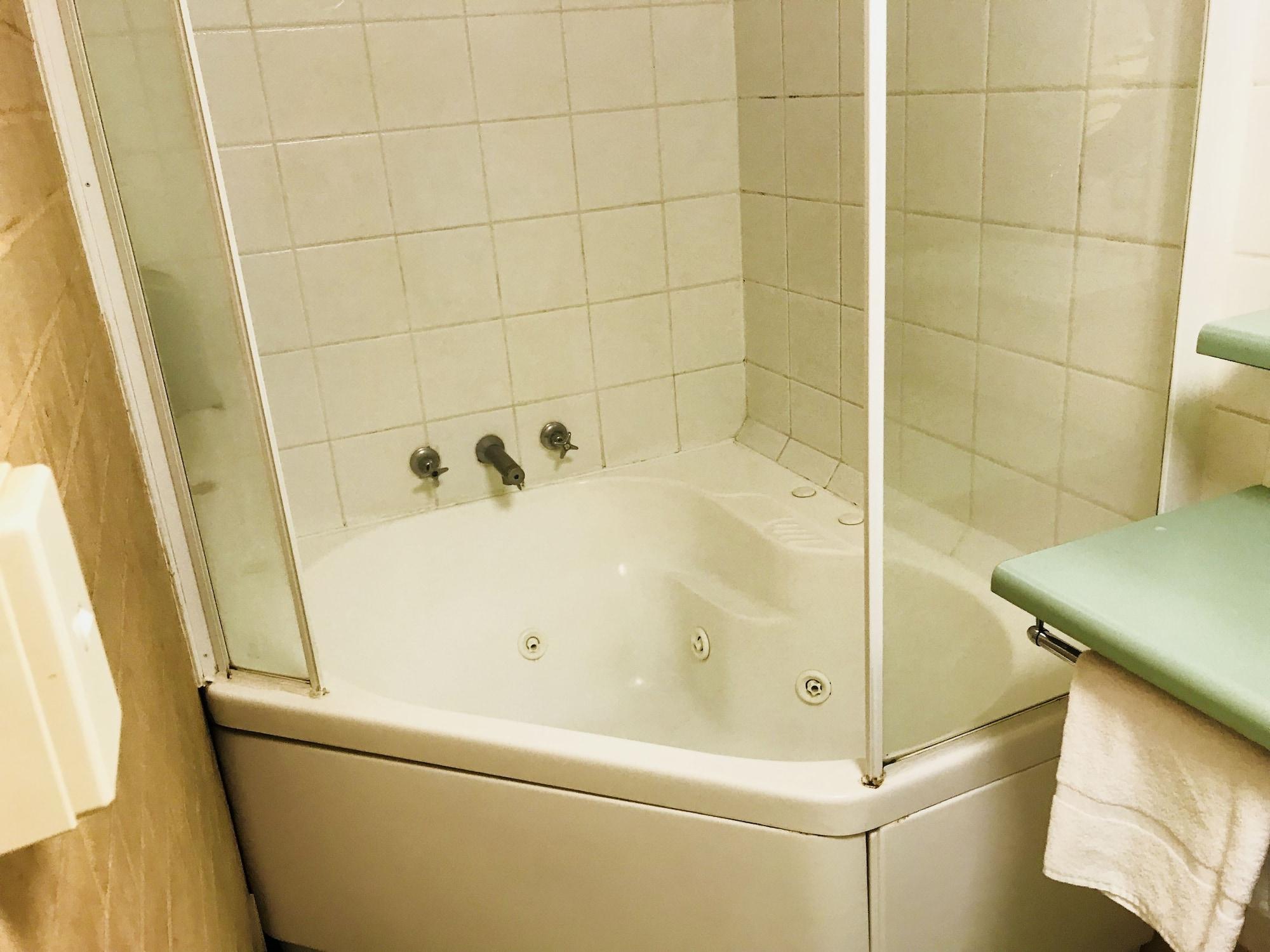 The Shamrock Hotel Тувумба Экстерьер фото
